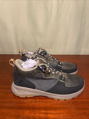 Forsake Wild Sky Waterproof Mid Hiking Sneakers Women’s 10.5 New